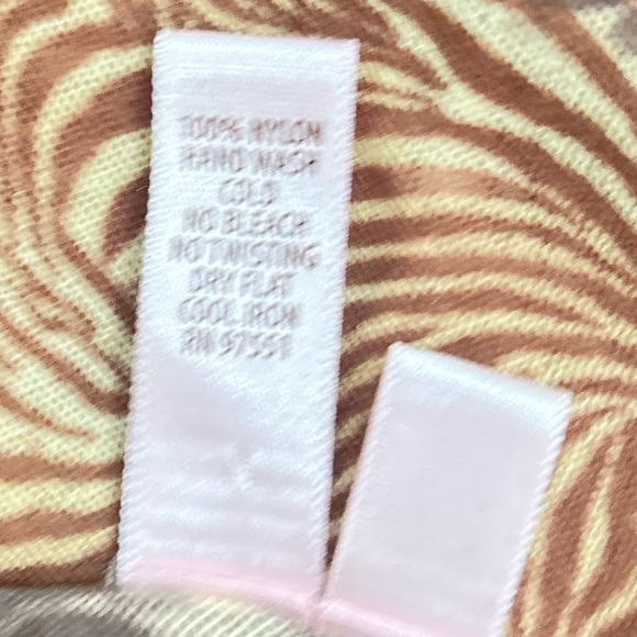 Sweet Pea tonal tan brown animal Print v neck sheer netting blouse top sz large - Picture 9 of 9